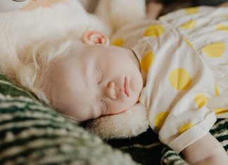 Rochite bebe confortabile, sic, flexibile si elegante