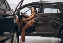 Cum alegi o mașină de lux fără să depășești bugetul